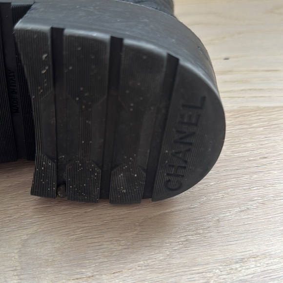 Chanel Black Quilted Leather Ankle Boots - Picture 12 of 14